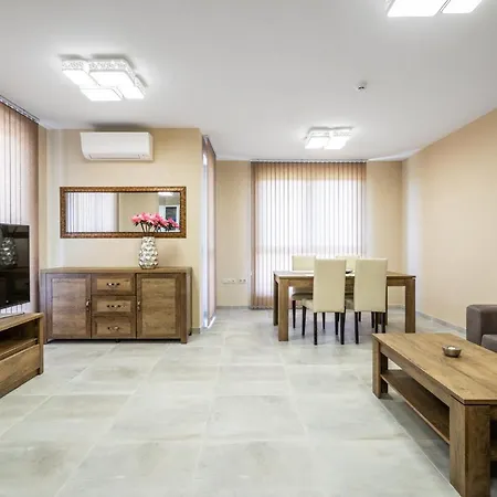 Plaza - Free Parking Szálloda