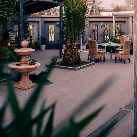 Plaza - Free Parking Хотел Пловдив