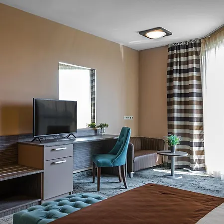 Otel Plaza - Free Parking 3*