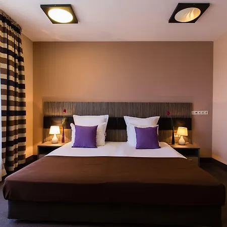 Otel Plaza - Free Parking Filibe