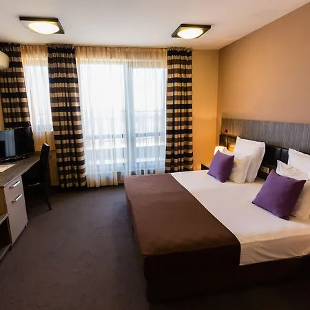 Plaza - Free Parking Filibe