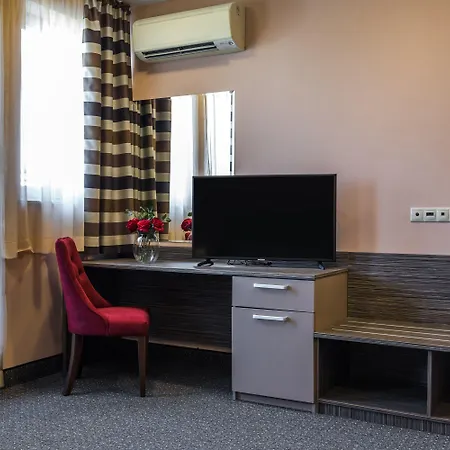 Plaza - Free Parking Otel Filibe