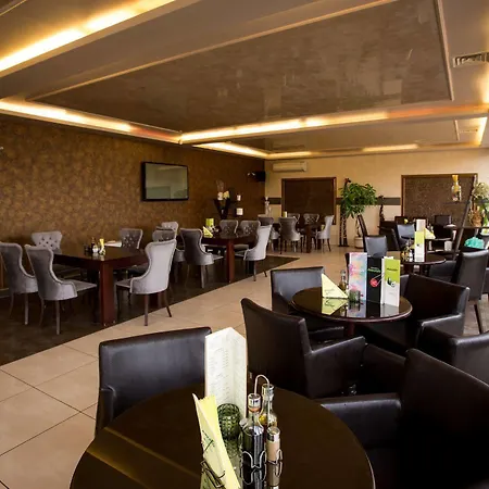 Хотел Plaza - Free Parking Пловдив